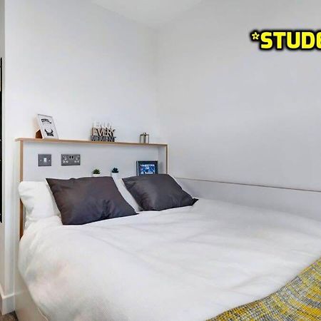 Student Only Zeni Ensuite Rooms, Colchester Eksteriør bilde