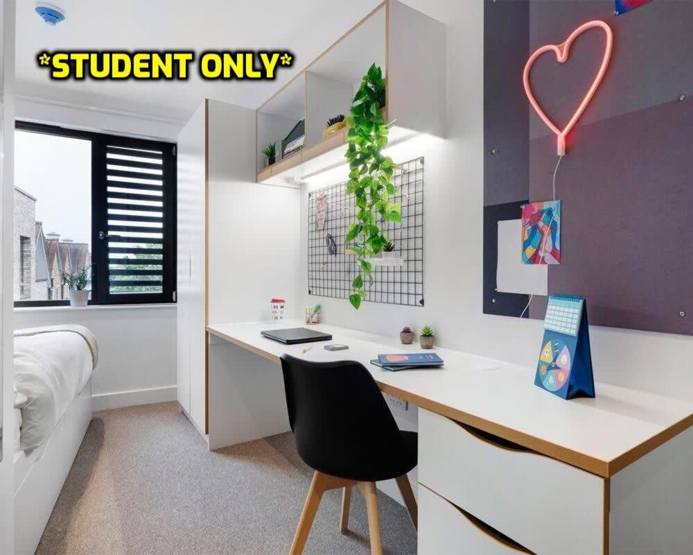Student Only Zeni Ensuite Rooms, Colchester Eksteriør bilde