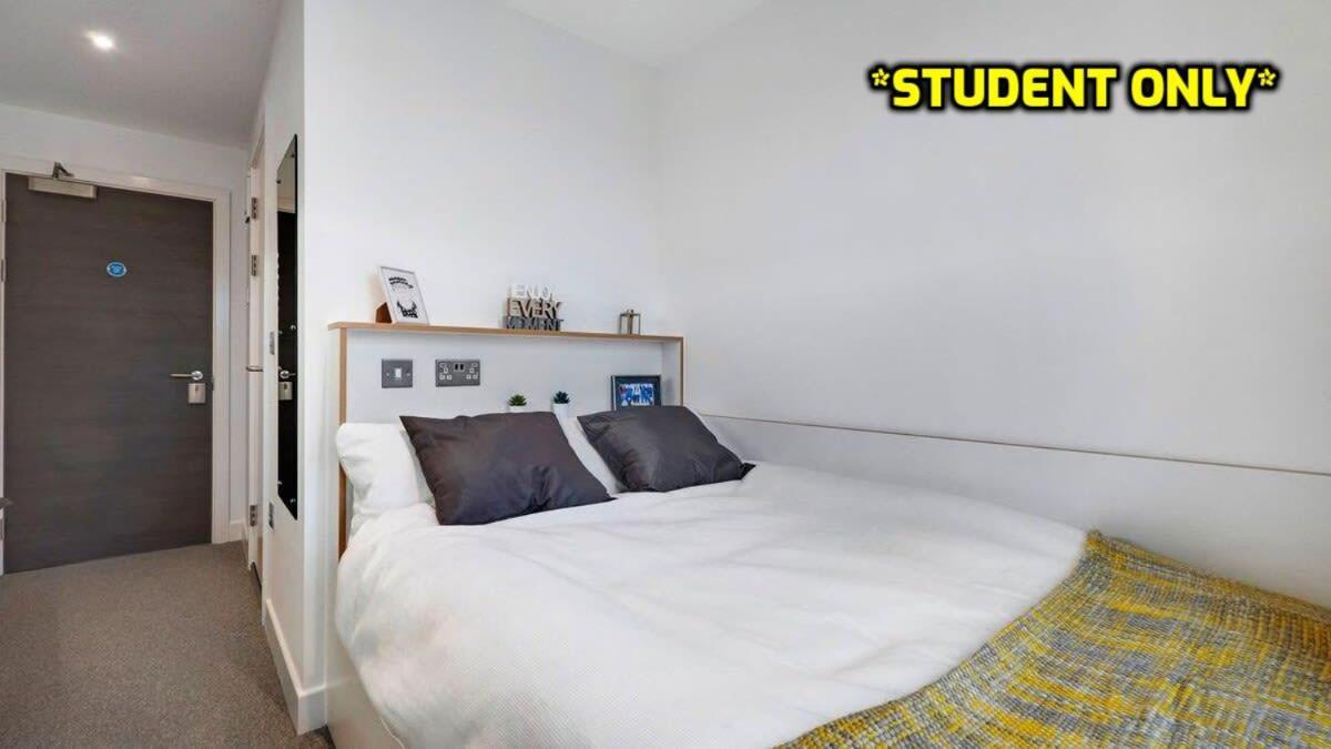 Student Only Zeni Ensuite Rooms, Colchester Eksteriør bilde