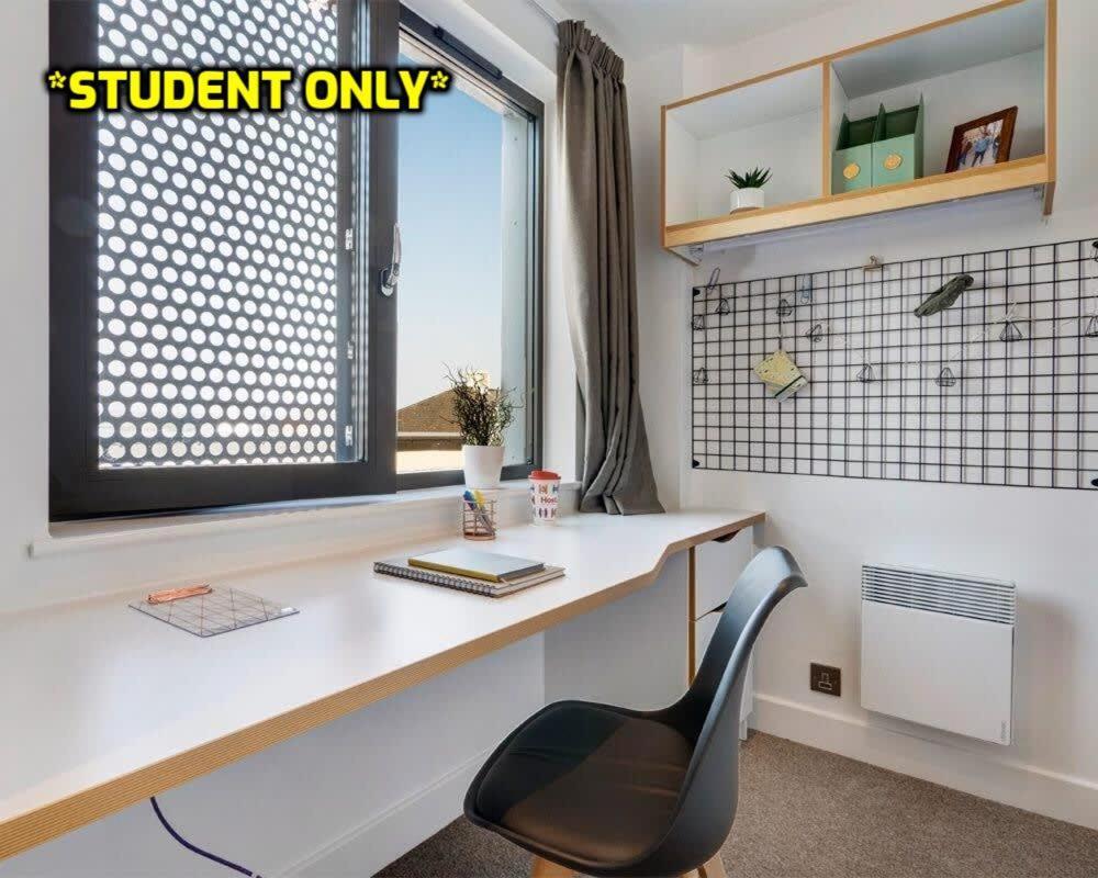 Student Only Zeni Ensuite Rooms, Colchester Eksteriør bilde
